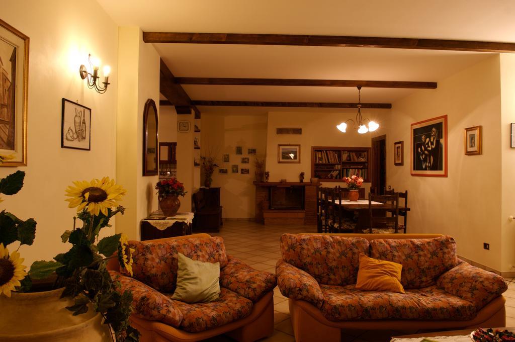 La Colonna Bed & Breakfast Montelanico Екстериор снимка